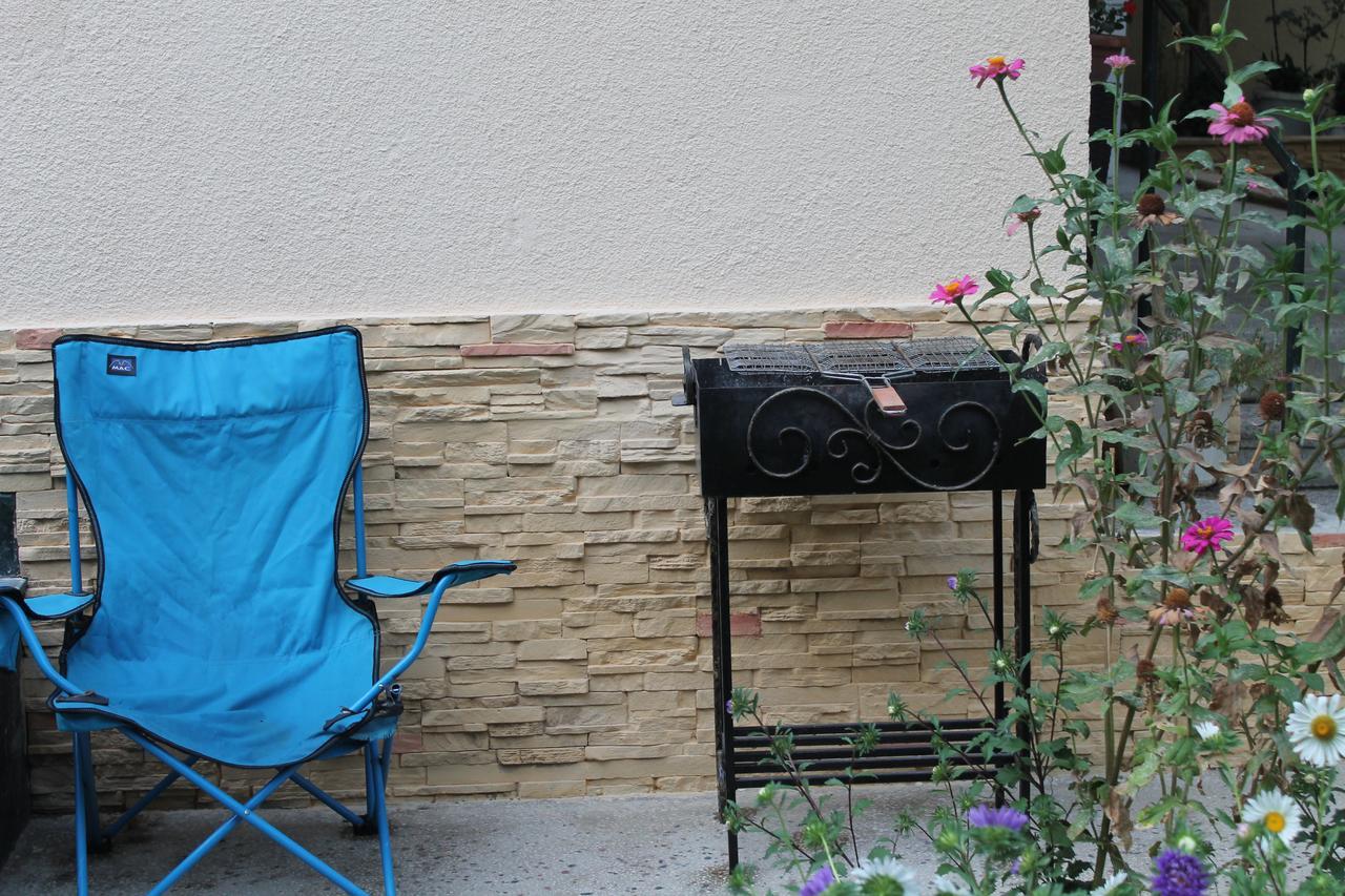 House 41 Bed and Breakfast Tbilisi Exteriör bild