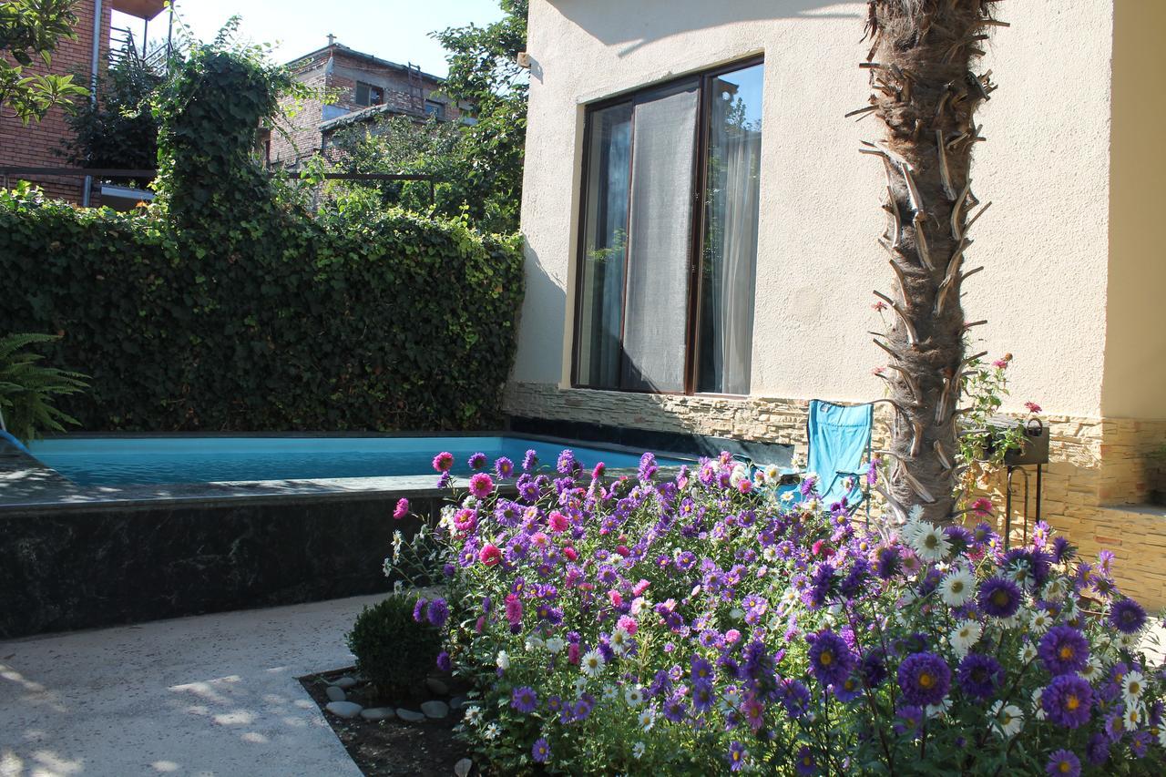 House 41 Bed and Breakfast Tbilisi Exteriör bild