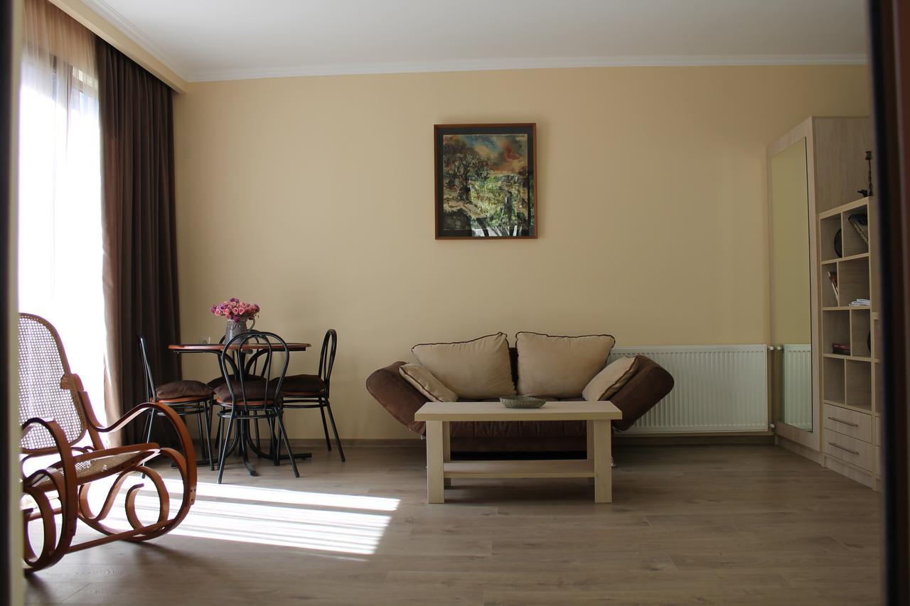 House 41 Bed and Breakfast Tbilisi Exteriör bild